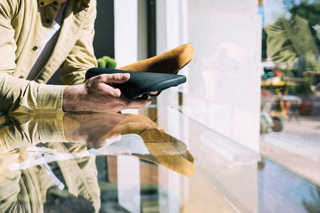 Измерение и нарезка пленки по размеру окна