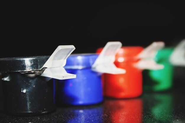 Различие между растворителями для масляных и водных красок